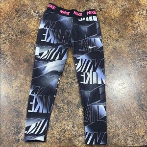 6x Nike Leggings